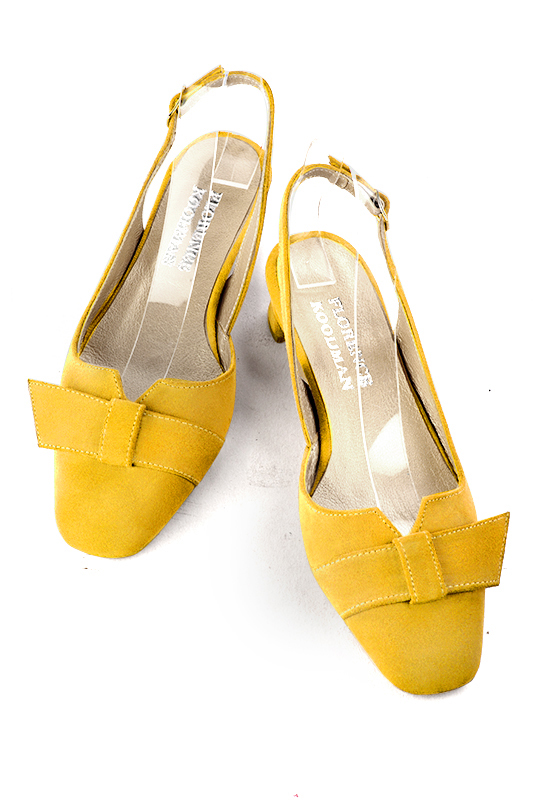 Yellow women's slingback shoes. Square toe. Low kitten heels. Top view - Florence KOOIJMAN